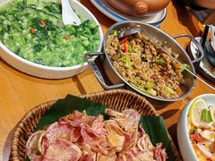 -老滇山寨•云南特色菜•地方菜•民族风情歌舞表演(金碧店)