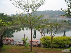 -森波拉火山温泉