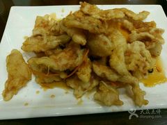 -老码头黑皮肘子锅包肉熏酱水饺(文政街店)