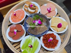八大碗-麻辣英雄重庆火锅(二城广场店)