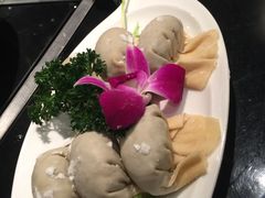 招牌黑松露蟹肉餃-大红袍火锅料理(尖沙咀店)