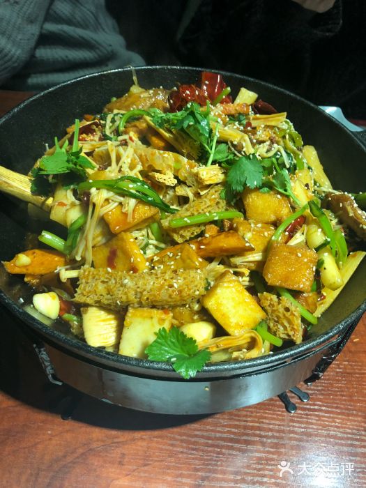 银鼎轩麻辣香锅(丹尼斯2天地店)图片