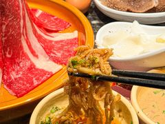 -牛YO寿喜烧·铁板烧和牛火锅自助(市府恒隆店)