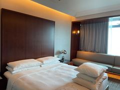 -上海龙之梦万丽酒店