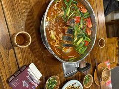 -亮欢寨酸汤鱼(沙冲路店)