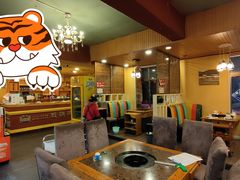 大堂-峰瑞藏地美食·石锅鸡·牦牛肉(大昭寺品牌店)
