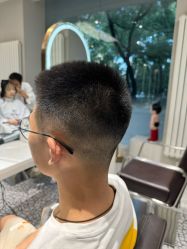 -童辉造型