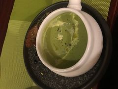 -香格里拉鱼跃地中海西餐厅·牛排披萨