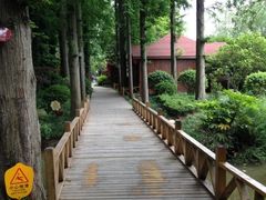 -上海怡沁园度假酒店