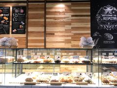 面包甜点陈列柜-野上麦田(中贸广场店)