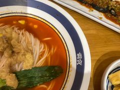 -霸蛮湖南菜·牛肉粉(荣京西街店)