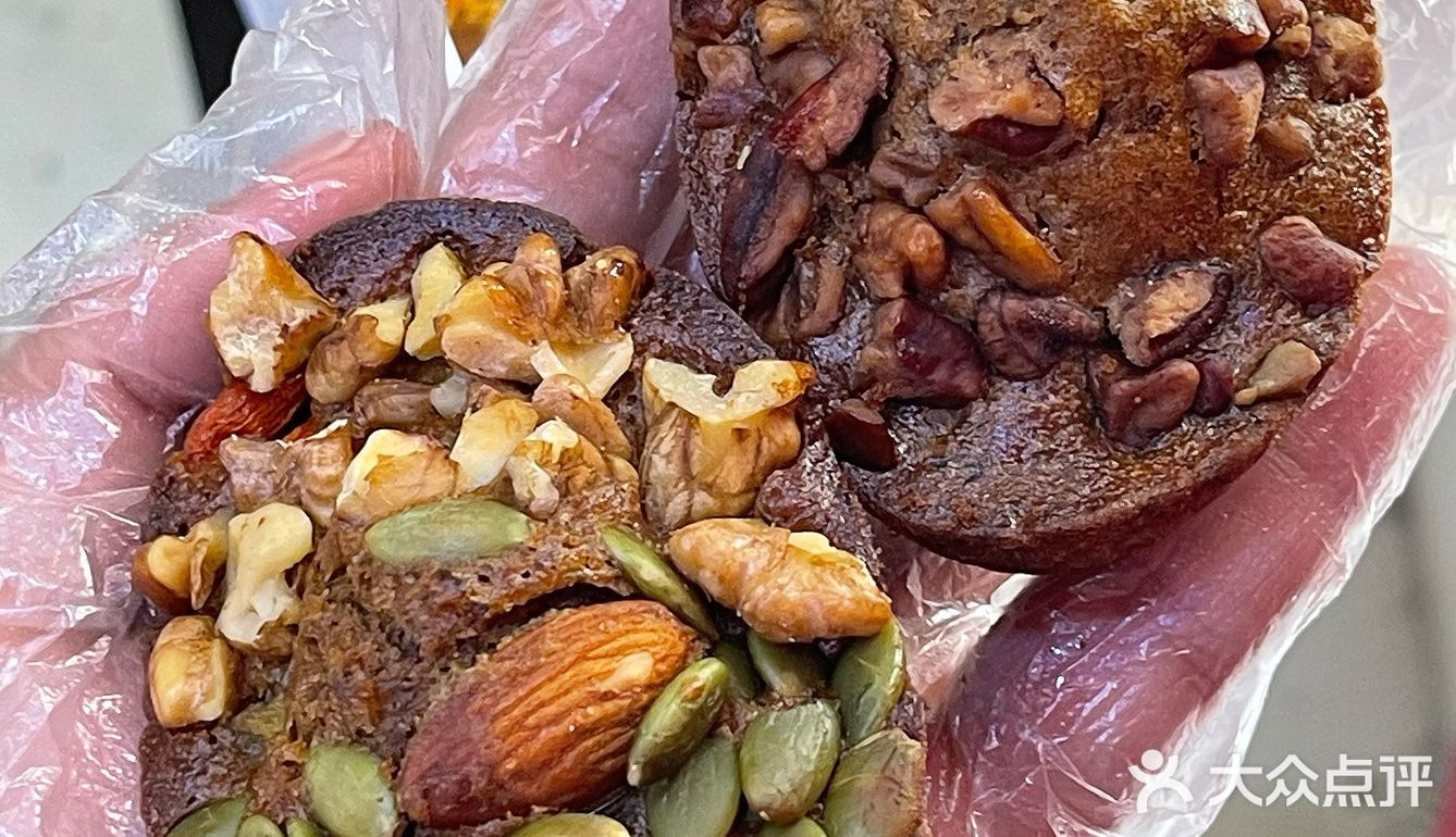 谁懂‼️这家枣糕料多到满出来