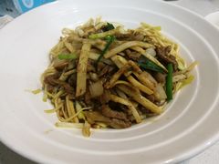生爆牛肉丝拌川-二扁私房面馆(崂山路店)