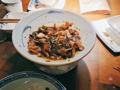 -洞庭土菜小炒馆(易发广场店)
