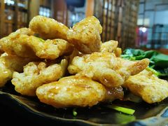 -果松木炭酸菜铜火锅·外婆参鸡汤