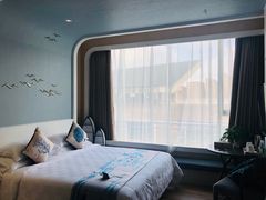 -皇马海口湾海景酒店(万绿园秀英港店)
