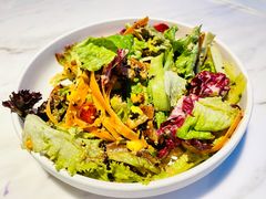 摇滚沙拉-九月里.自由花园餐厅