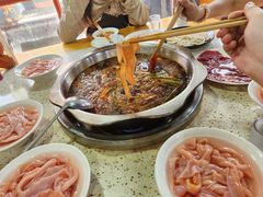 -叶二姐九尺鹅肠火锅(南部新城店)