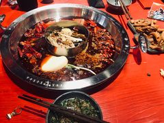 -谭鸭血老火锅(漳州路店)