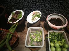 -百味地锅鸡(二店·财校分店)