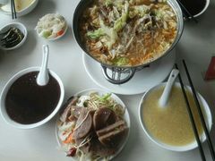 -闫家驴肉老店(华电一校店)