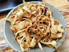 -董哥山城碗碗香(美专校街店)