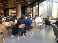 -星巴克臻选(上海合生汇1F店)