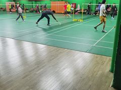-健龙森俱乐部·游泳·健身·羽毛球综合体育馆