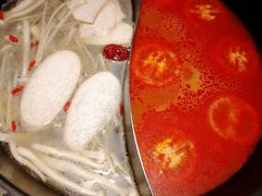 番茄菌菇鸳鸯锅-锅说大脸毛肚重庆老火锅(佐阾店)