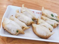 -小姜锅贴(凤凰街店)