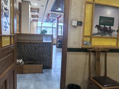 -咱屯子铁锅炖直营店(南湖大路店)