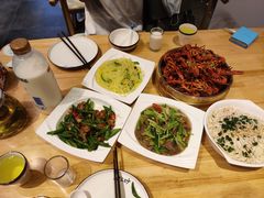-聚汇三少·龙虾·中餐厅(莫邪路新天地店)