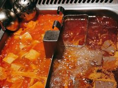 -海底捞火锅鲜切牛肉主题店(长寿路店)