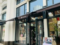 -lululemon(比斯特购物村店)