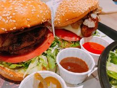 -The Habit Burger Grill 哈比特汉堡(复兴soho店)