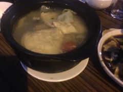 -三鞭一花·独一处·元英砂锅(海光寺店)