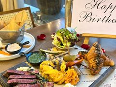 -Mark&Mars Restaurant