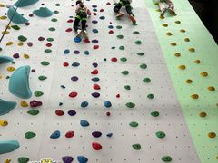-蓝天攀岩-青少年训练(罗湖益田假日广场店)