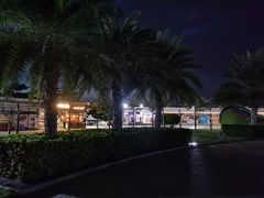 -亚龙湾中心广场