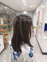 -镁连社·美联社