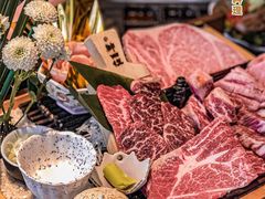 -铭牛烧肉·和牛海鲜自助(高新月牙湖店)