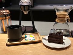 -星巴克臻选(济南恒隆店)