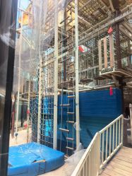 -PIPIKINGDOM皮皮王国欢乐号(欢乐海岸购物中心店)