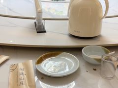 -何适山庄·团餐住宿(水长城P2停车场店)