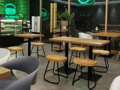 大堂-龙治汉堡(中华城店)