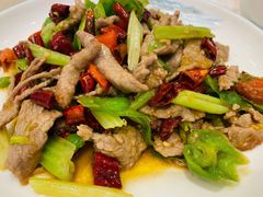 -犇逸·乐山跷脚牛肉·四川现炒(览海店)