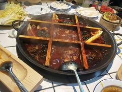 -瓜西西重庆火锅(花溪店)