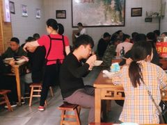 大堂-杨三娘跷脚牛肉(羊子山西路店)