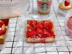 草莓小方面包-多乐之日(和平伊势丹店)