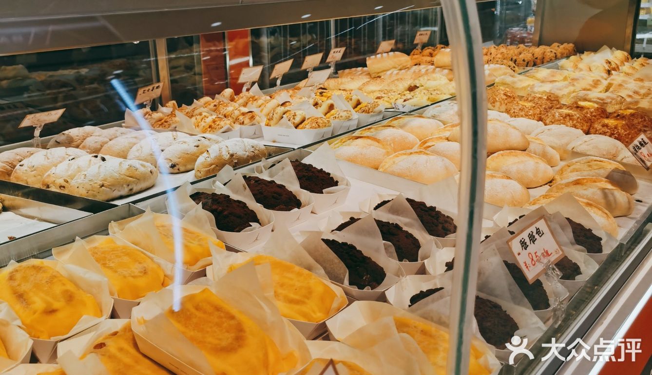 车陂南地铁站口新店｜中西式都有的饼店好有年味儿！
